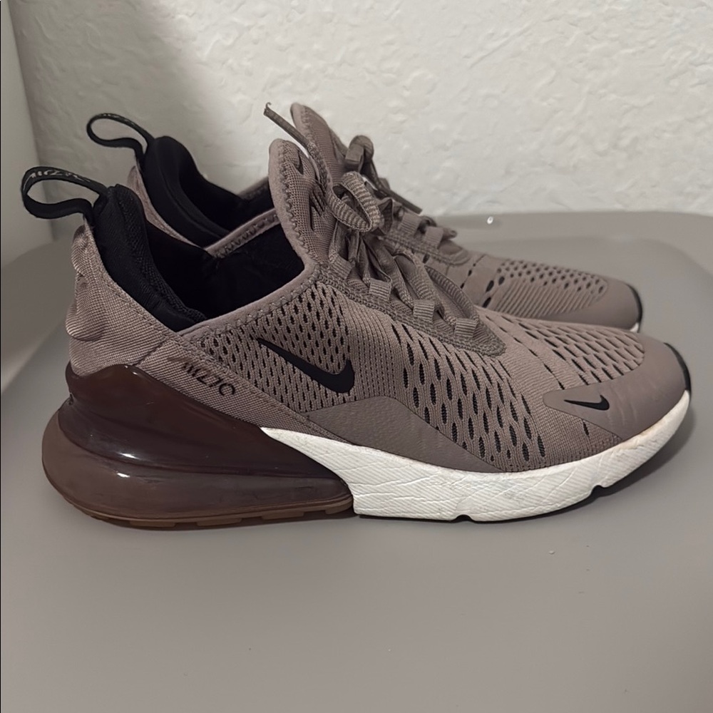 Nike Kids Sneakers in Brown and Black